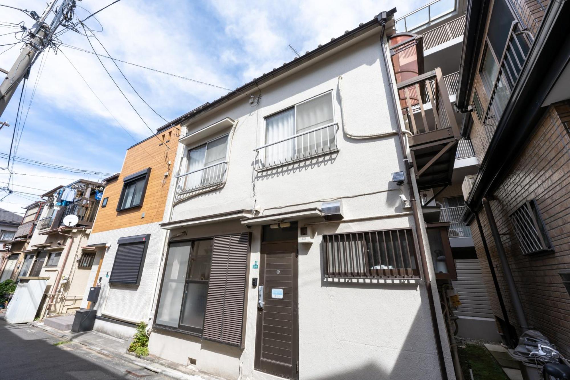 一棟貸切宿, 東京一之江ハウス6名定員, 秋葉原19分,新宿30分,Wifi有, ディズニータクシー20分3000円,駐車場ありません Tokyo Bagian luar foto